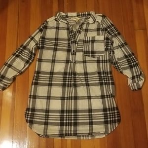 Cute black and white striped long shirt